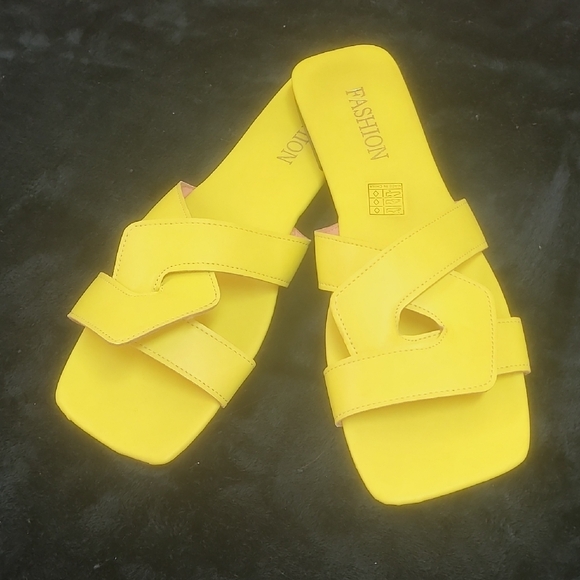 Fashion Brand Women's Lime Green EU 43 US 11/12 Sandals - Picture 6 of 6